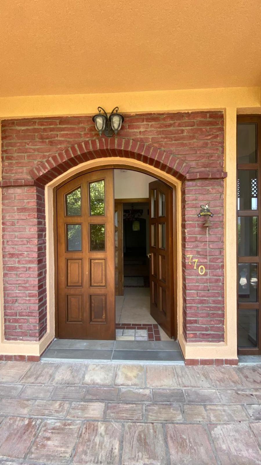 Villa Mugs Laknas Bagian luar foto